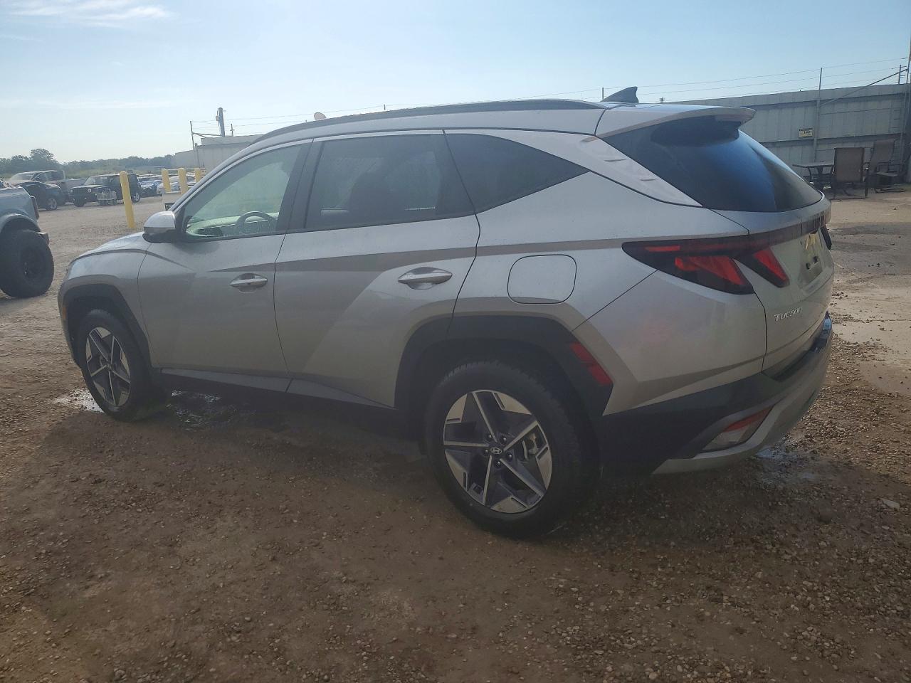 2026 HYUNDAI TUCSON SEL — снимка 2