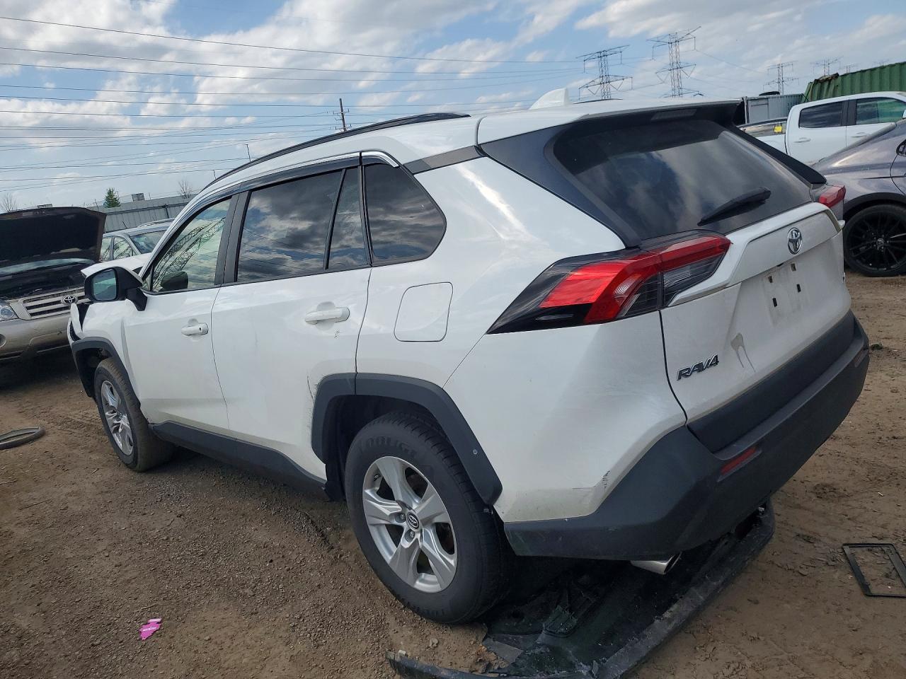 2019 TOYOTA RAV4 XLE — снимка 2