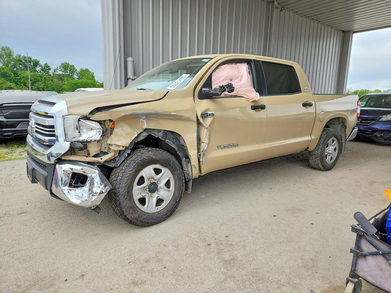 2017 TOYOTA TUNDRA SR5