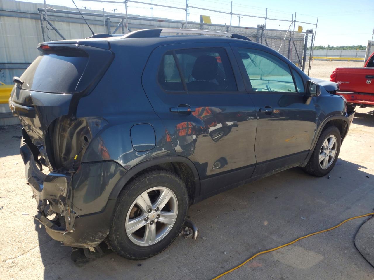 2021 CHEVROLET TRAX 1LT — снимка 3