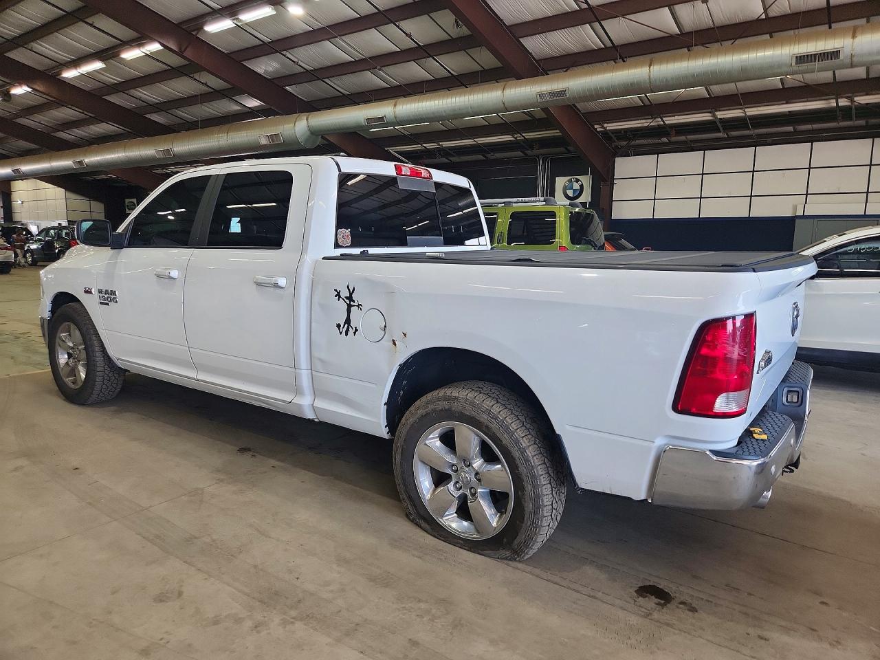 2019 RAM 1500 CLASSIC SLT — снимка 2
