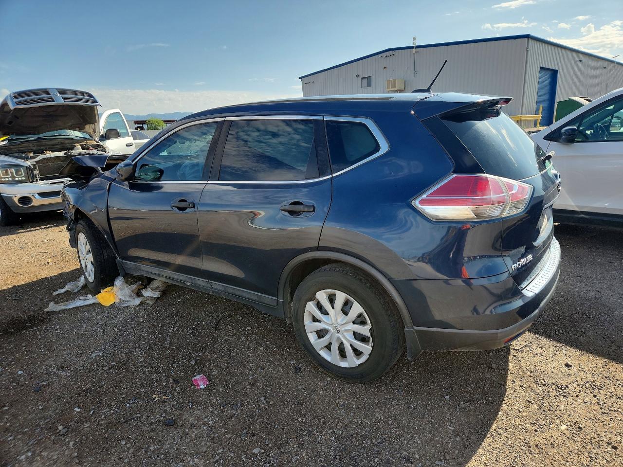 2016 NISSAN ROGUE S — снимка 2