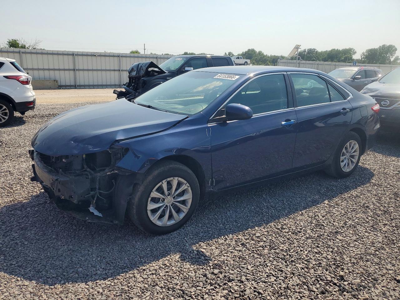 2017 TOYOTA CAMRY LE