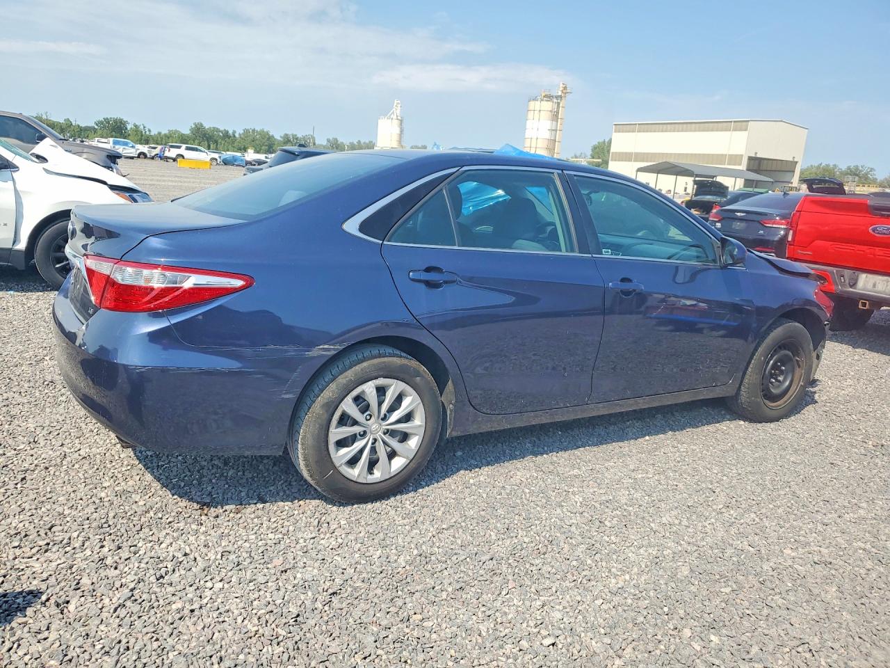 2017 TOYOTA CAMRY LE — снимка 3