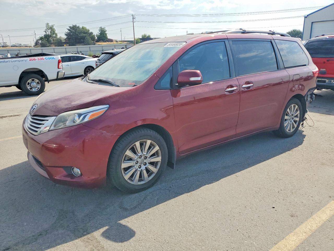 2015 TOYOTA SIENNA LIMITED 7-PASSENGER