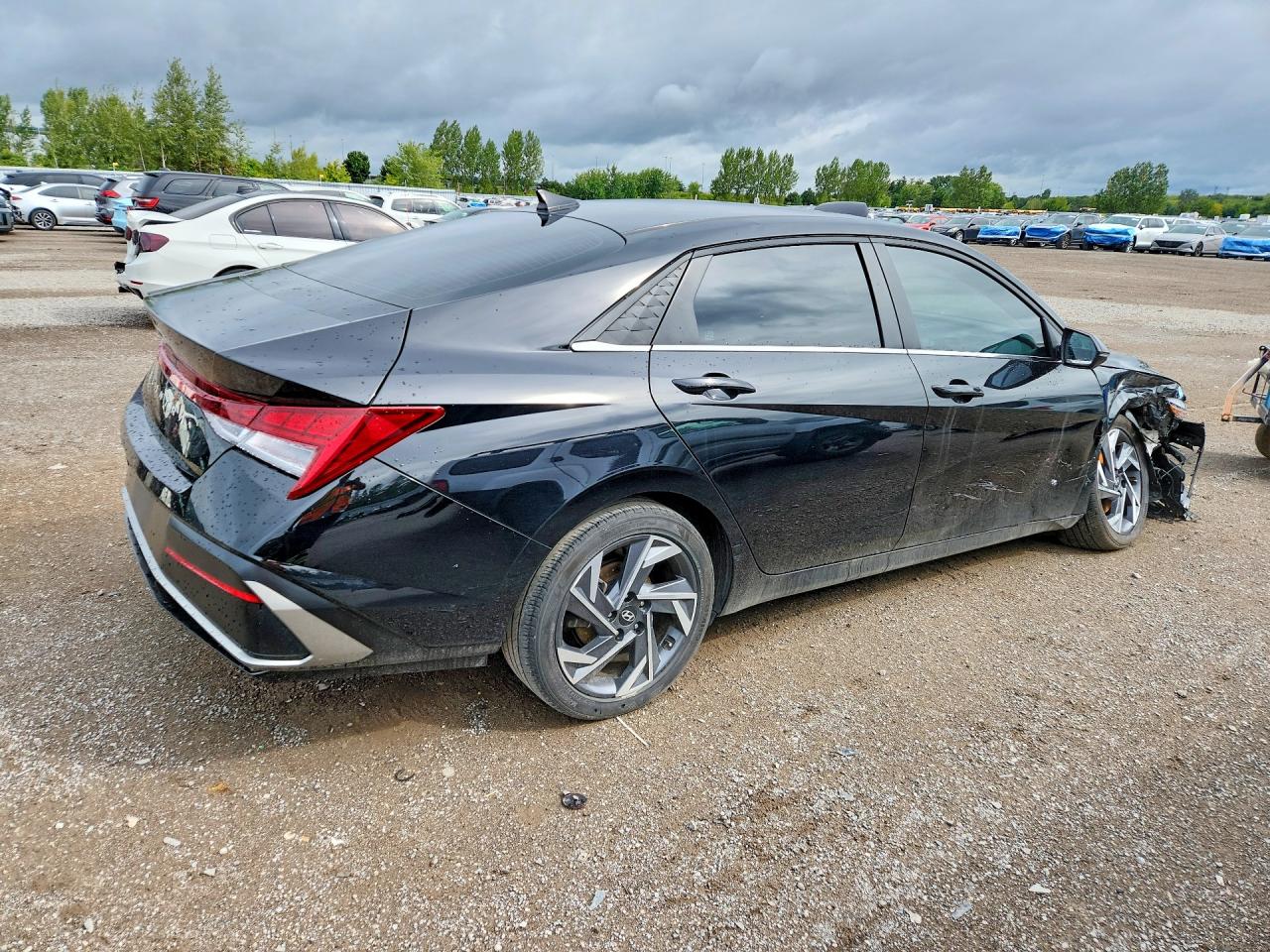 2025 HYUNDAI ELANTRA LUXURY — снимка 3