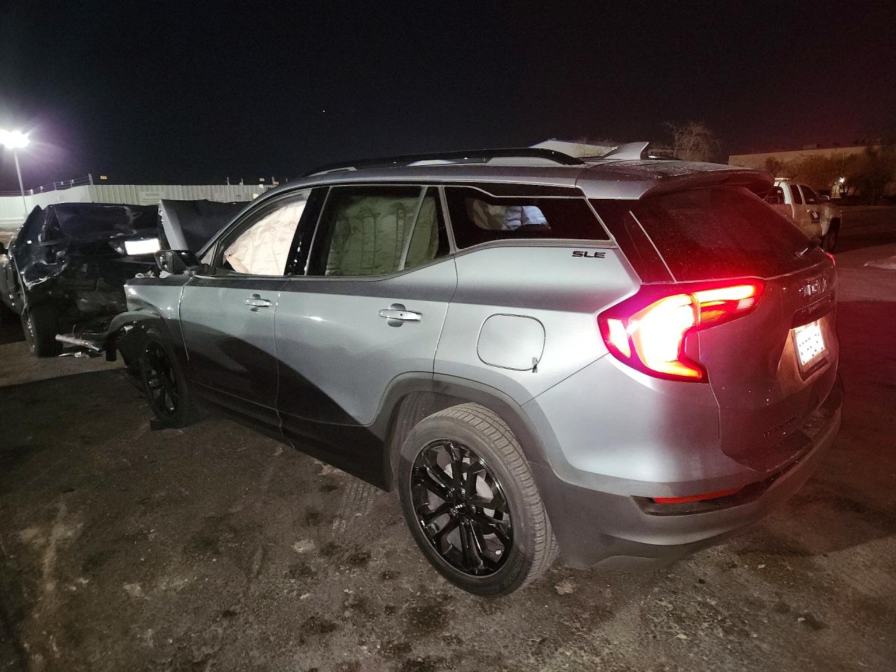 2020 GMC TERRAIN SLE — снимка 2