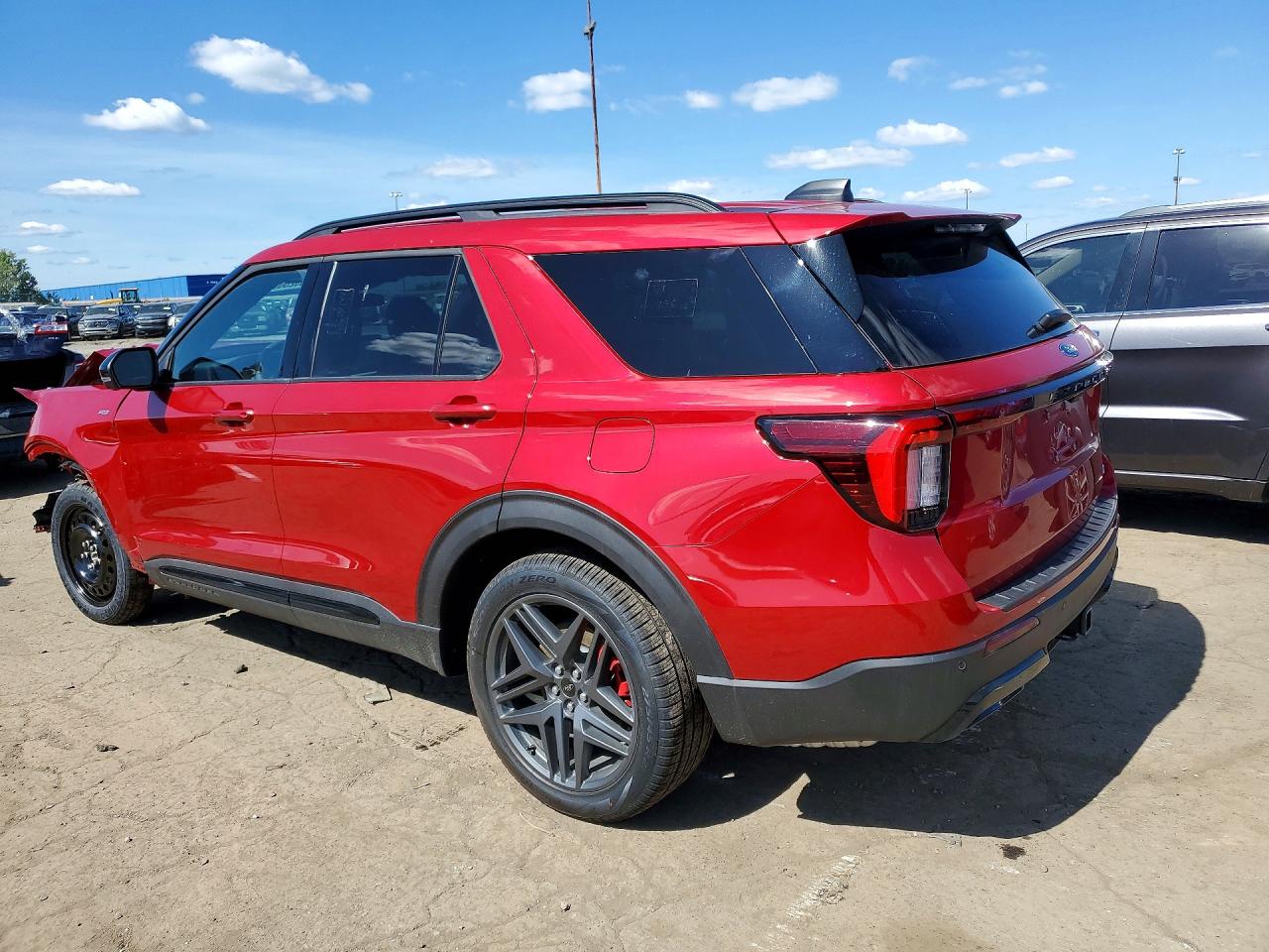 2026 FORD EXPLORER ST-LINE — photo 2