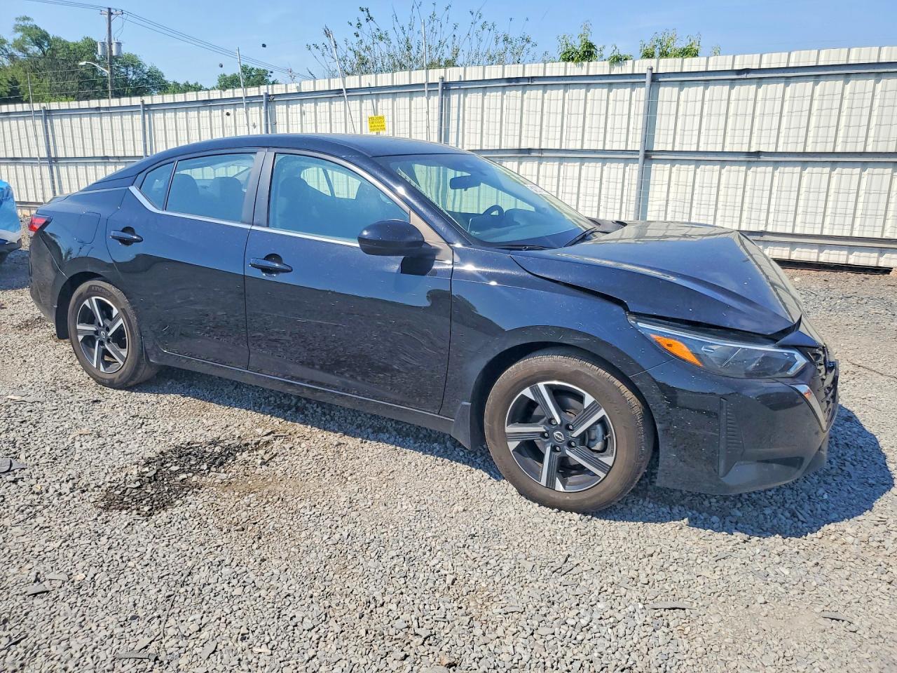 2025 NISSAN SENTRA SV — снимка 4