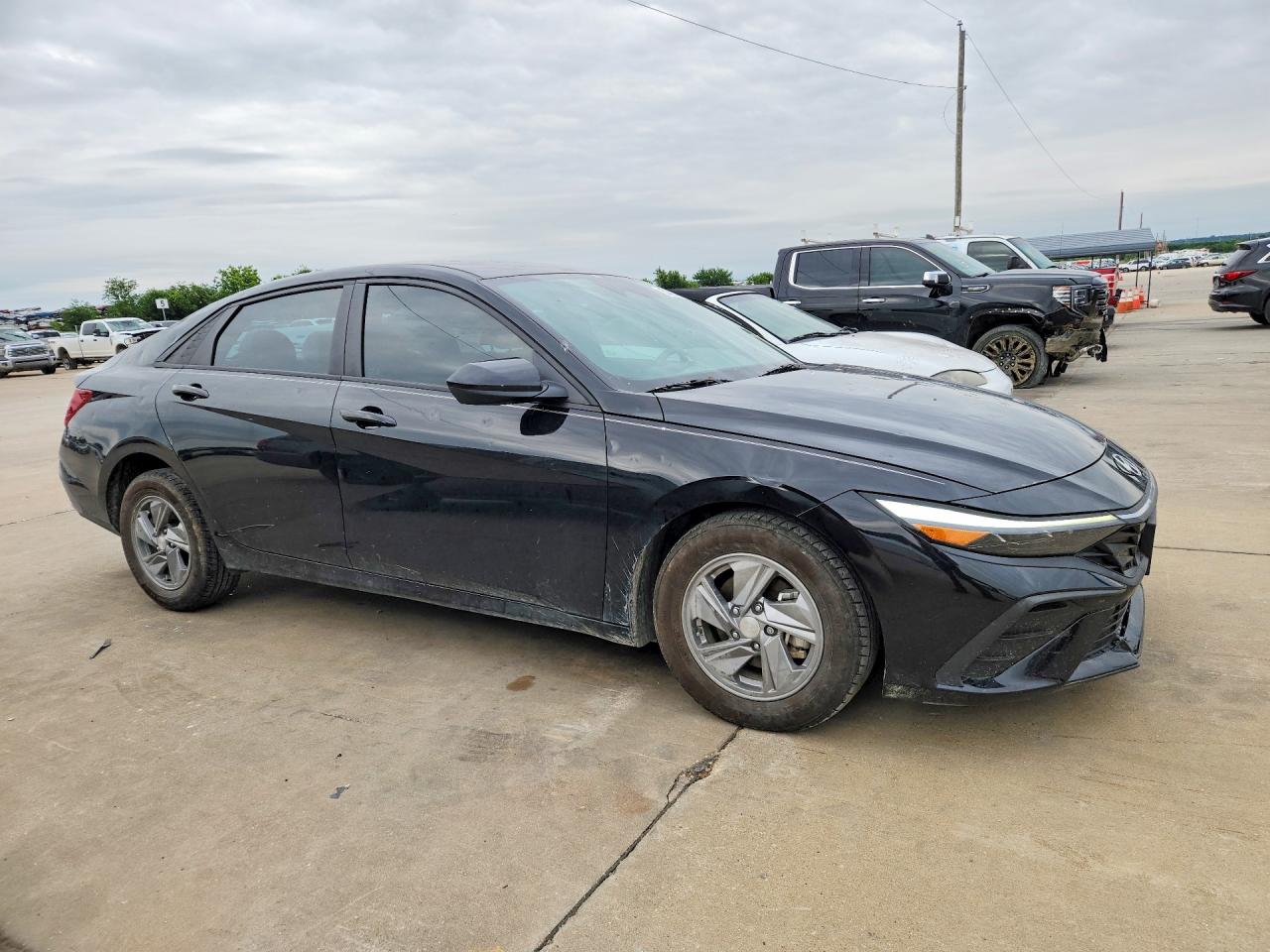 2024 HYUNDAI ELANTRA SE — снимка 4