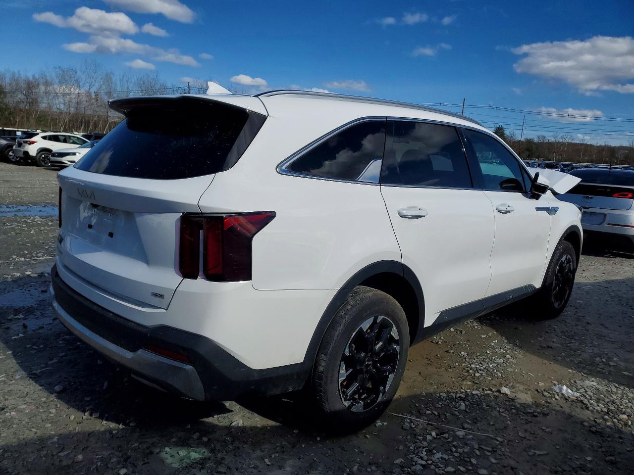 2025 KIA SORENTO S — снимка 3