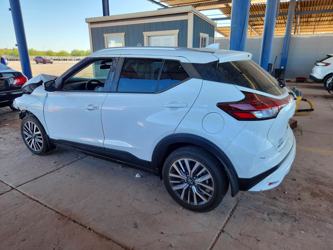 2024 NISSAN KICKS SV — снимка 2