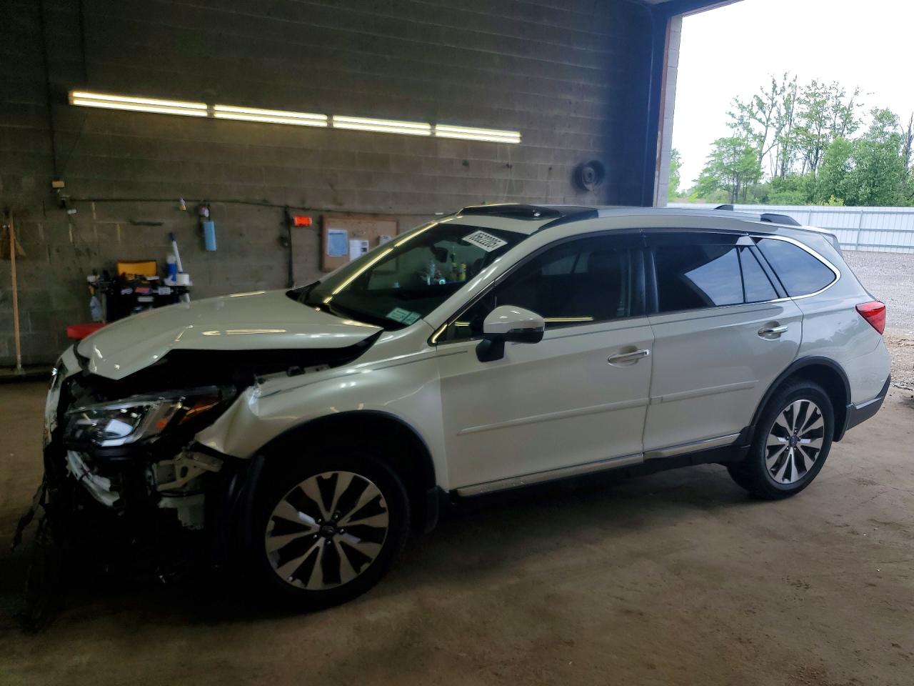 2018 SUBARU OUTBACK TOURING
