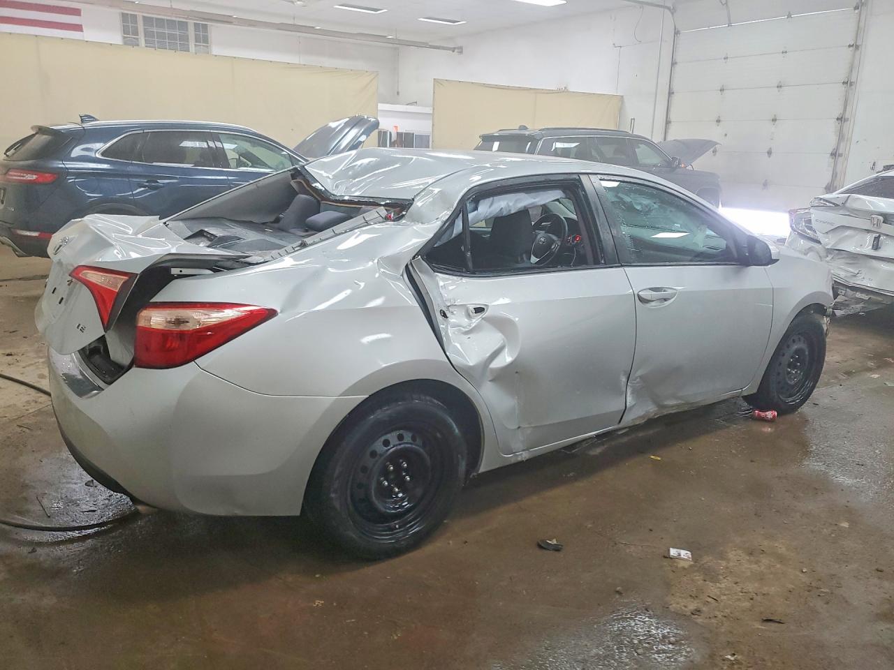 2019 TOYOTA COROLLA LE — снимка 3