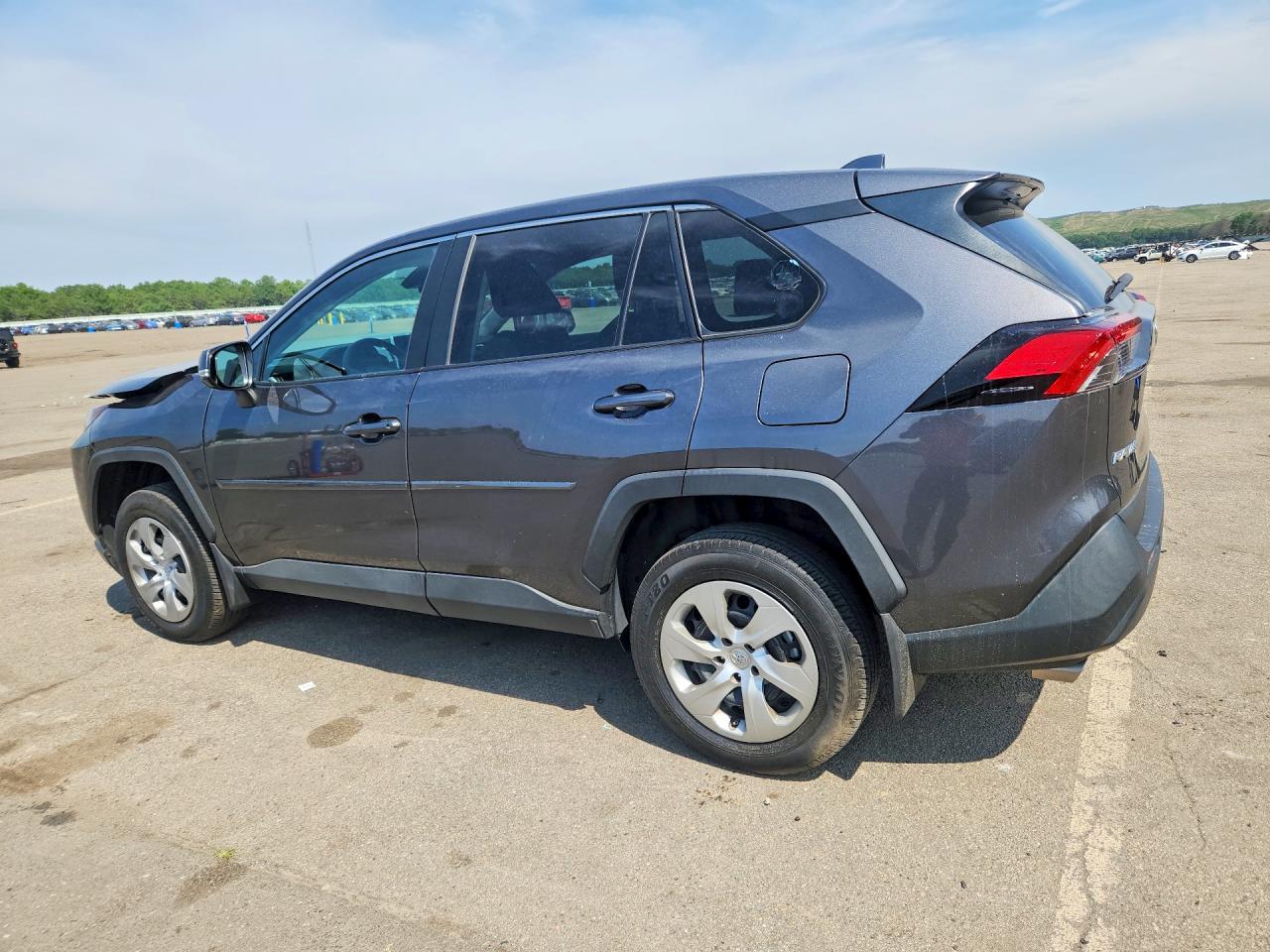 2023 TOYOTA RAV4 LE — снимка 2