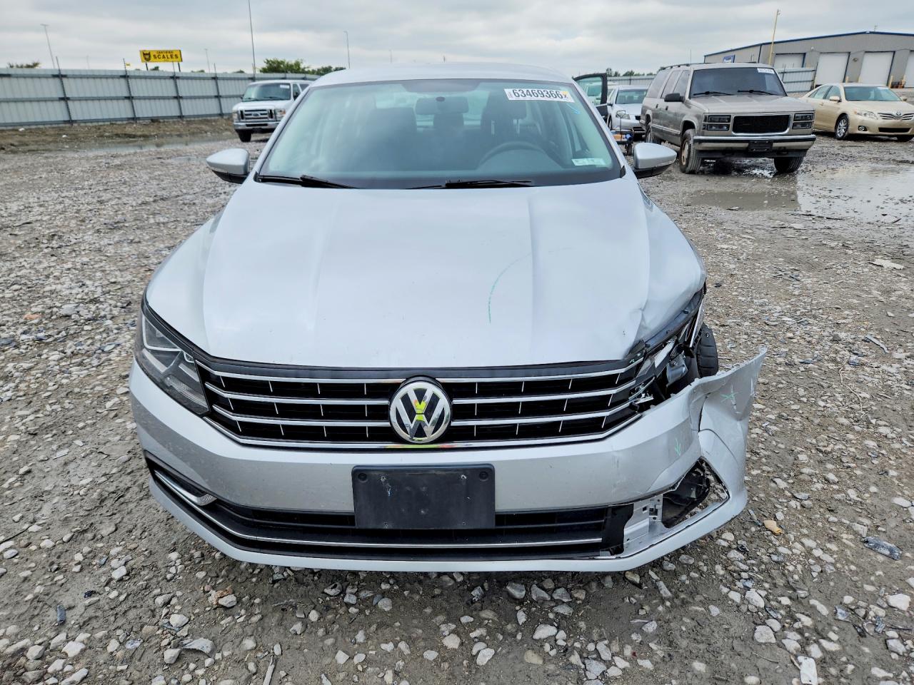 2017 VOLKSWAGEN PASSAT S — снимка 5