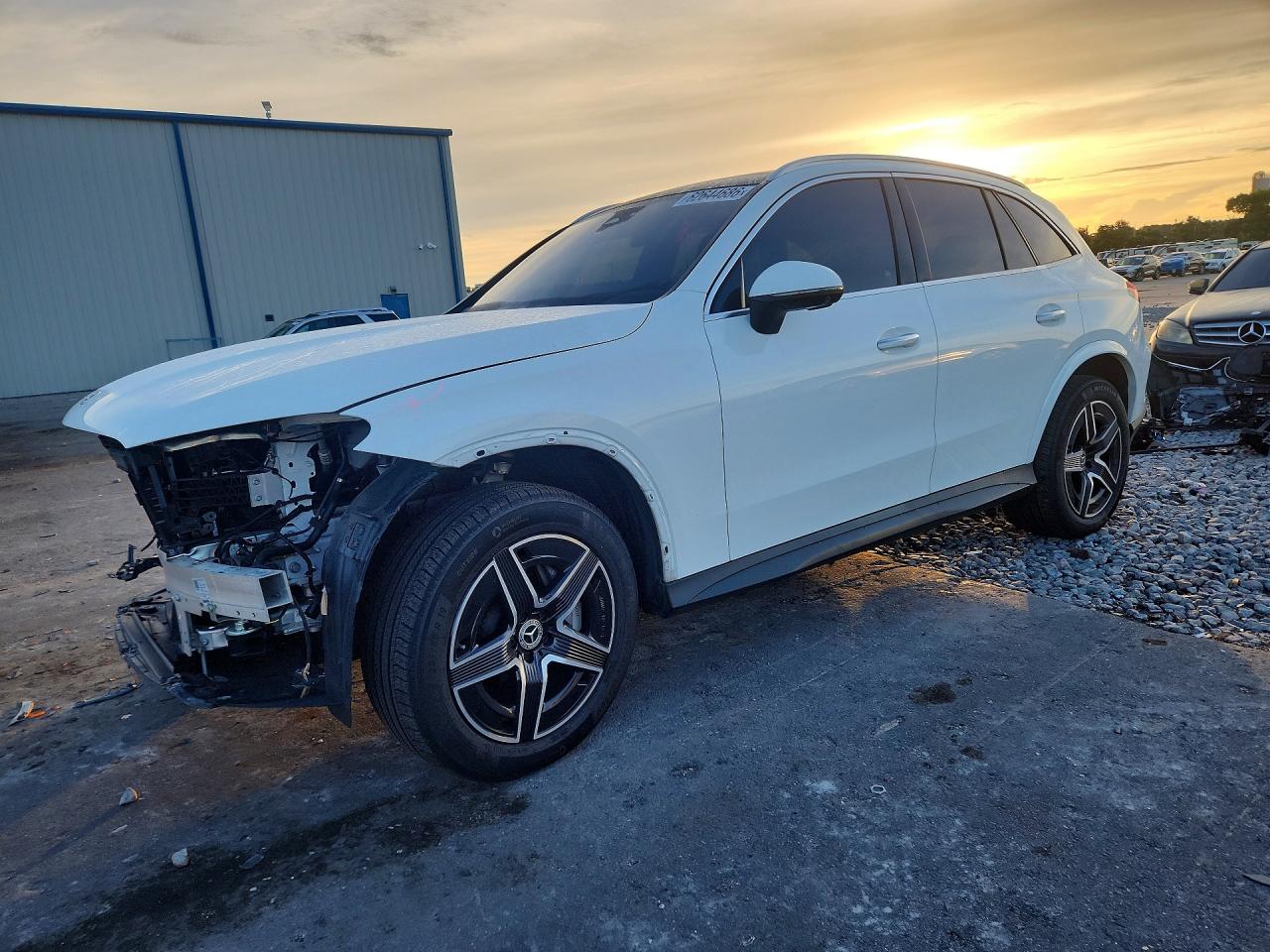 2023 MERCEDES-BENZ GLC 300