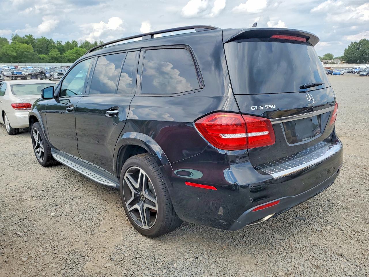2018 MERCEDES-BENZ GLS 550 4MATIC — снимка 2