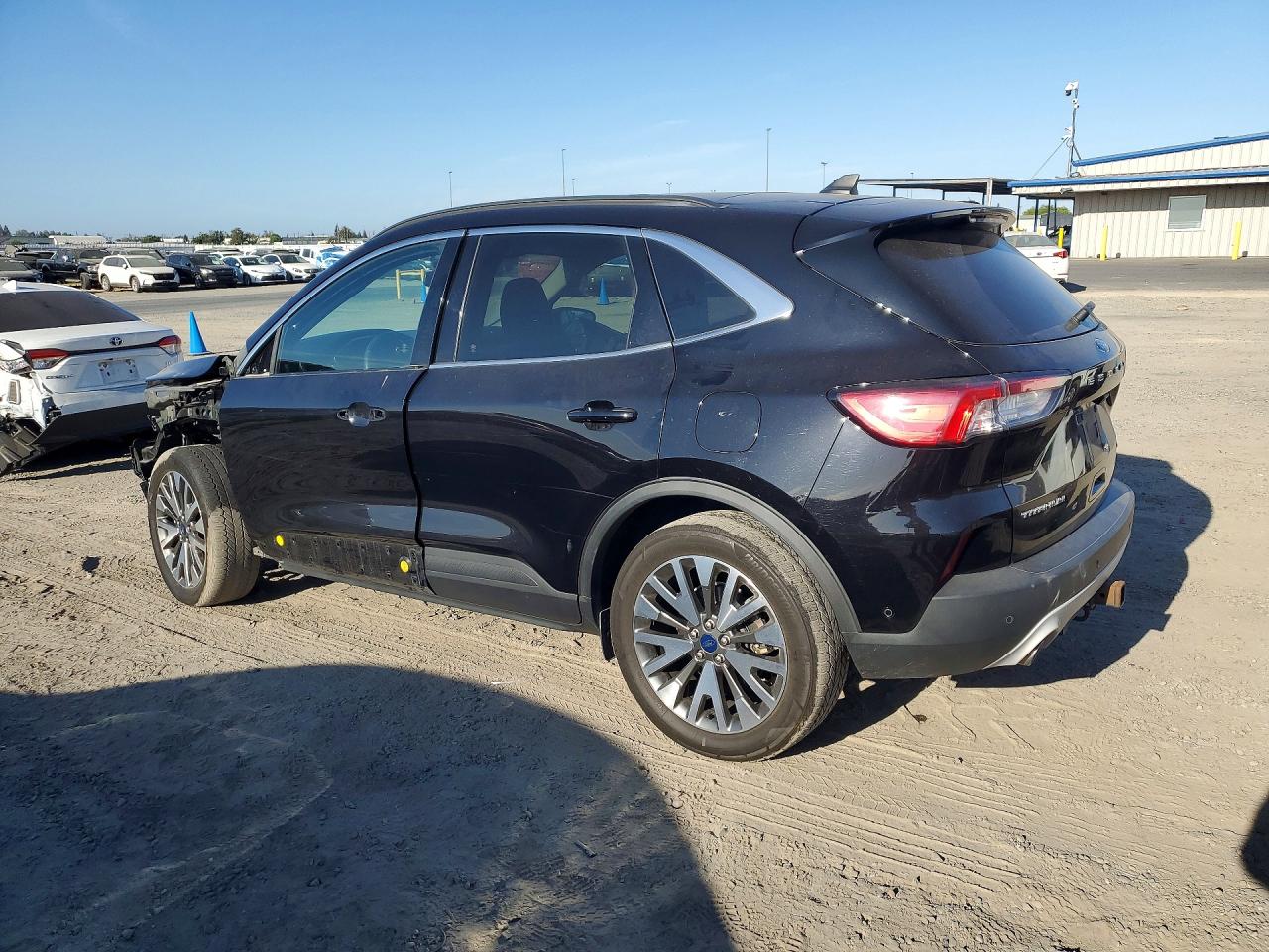 2020 FORD ESCAPE TITANIUM — снимка 2