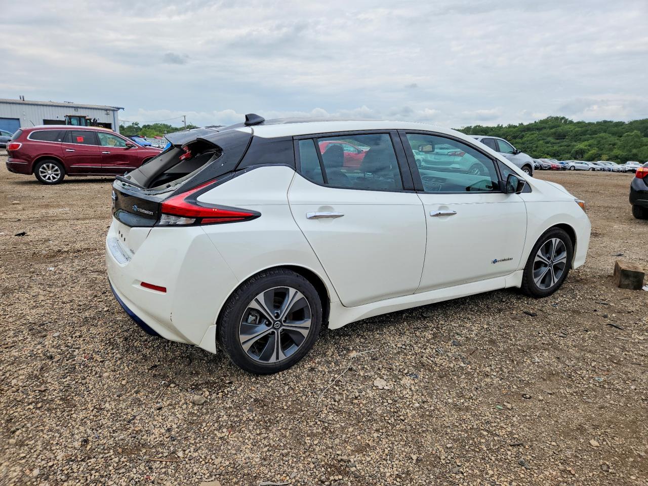 2019 NISSAN LEAF SL — снимка 3