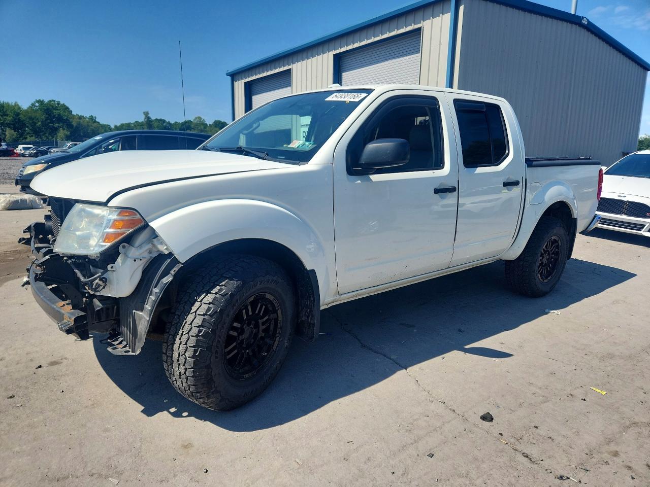 2015 NISSAN FRONTIER SV