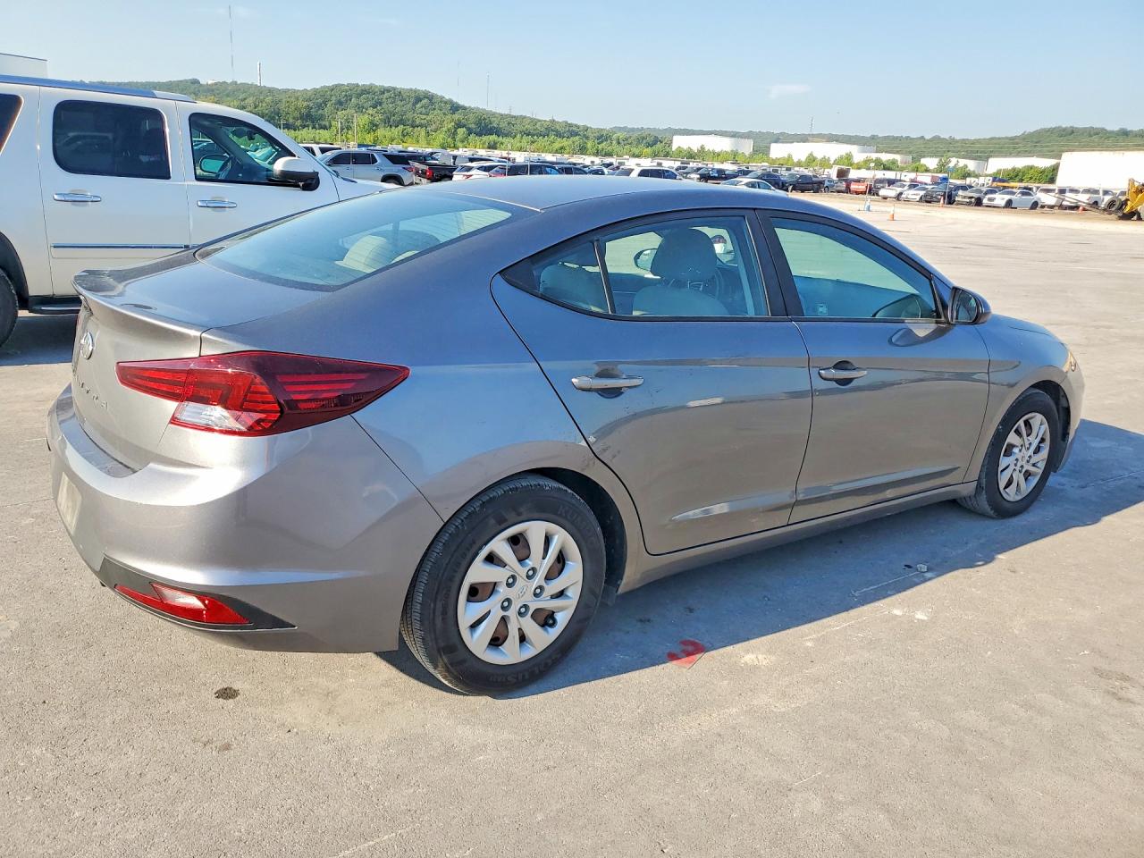 2019 HYUNDAI ELANTRA SE — снимка 3