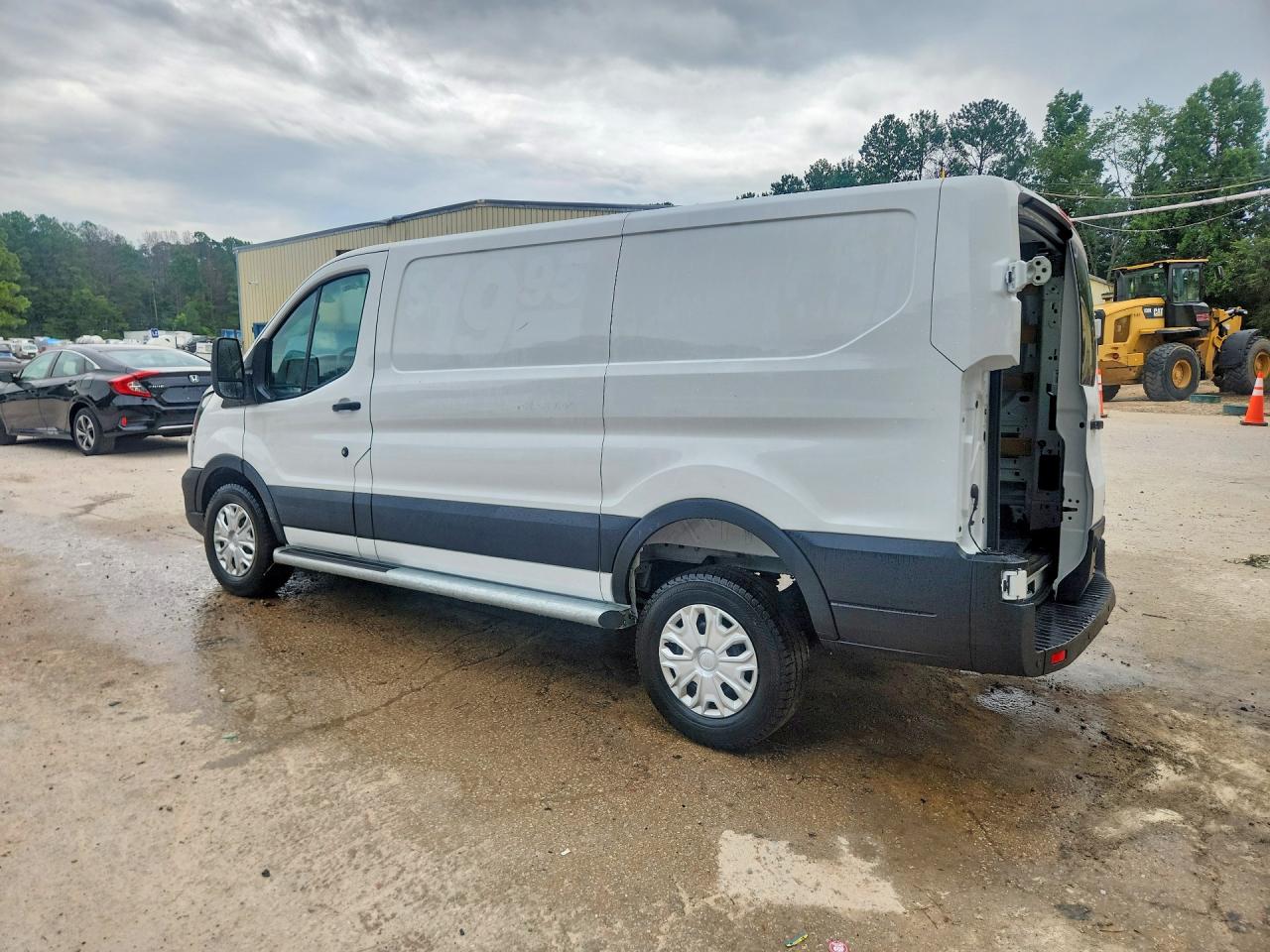 2026 FORD TRANSIT T-250 — снимка 2