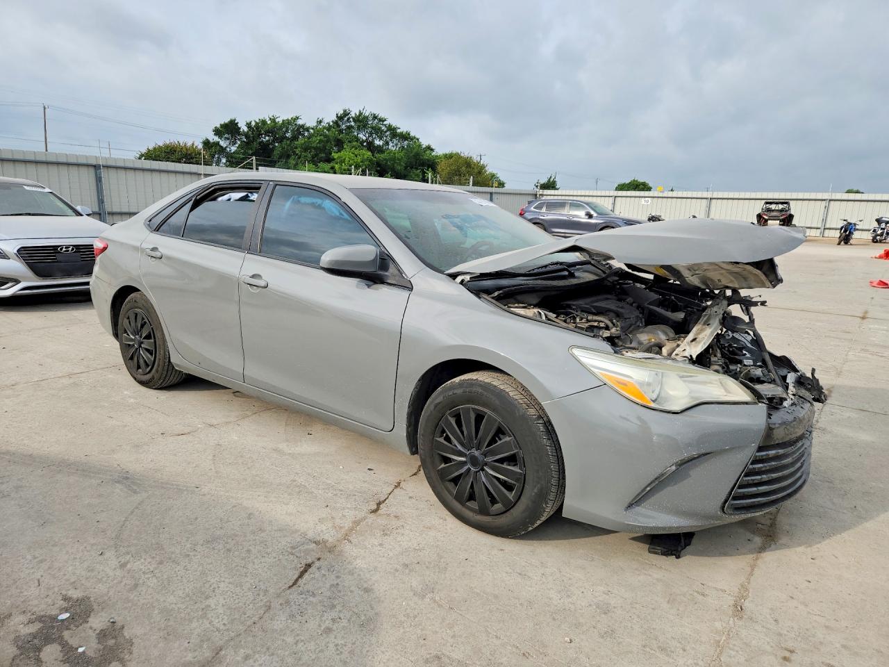 2015 TOYOTA CAMRY LE — снимка 4