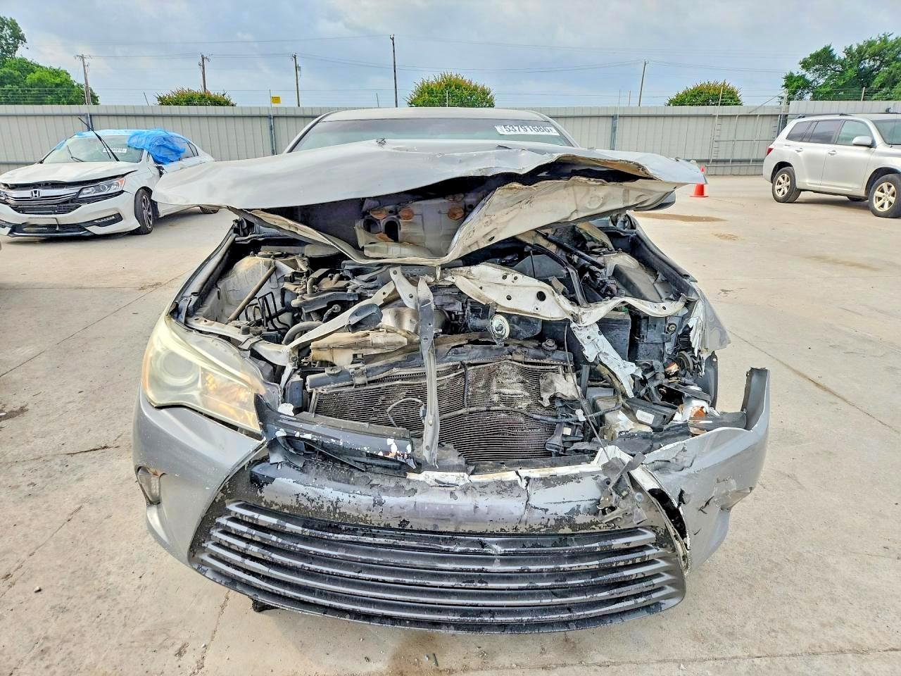 2015 TOYOTA CAMRY LE — снимка 5