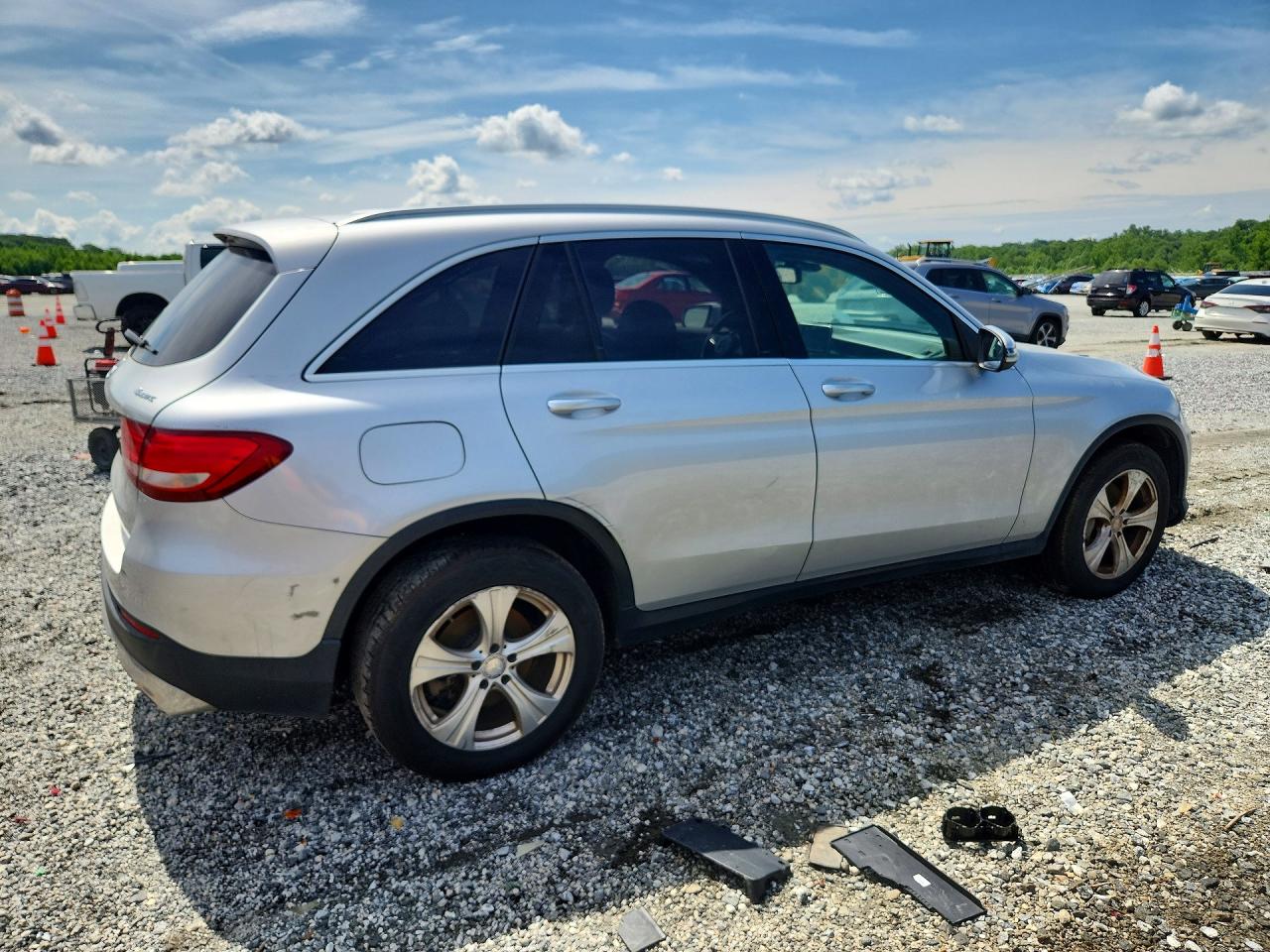 2017 MERCEDES-BENZ GLC 300 4MATIC — снимка 3
