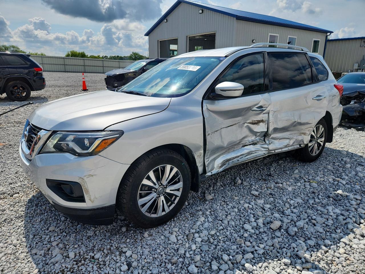 2018 NISSAN PATHFINDER S