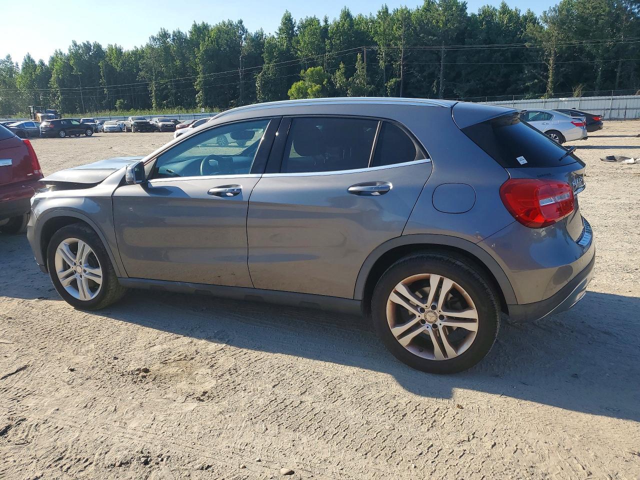 2015 MERCEDES-BENZ GLA 250 4MATIC — снимка 2