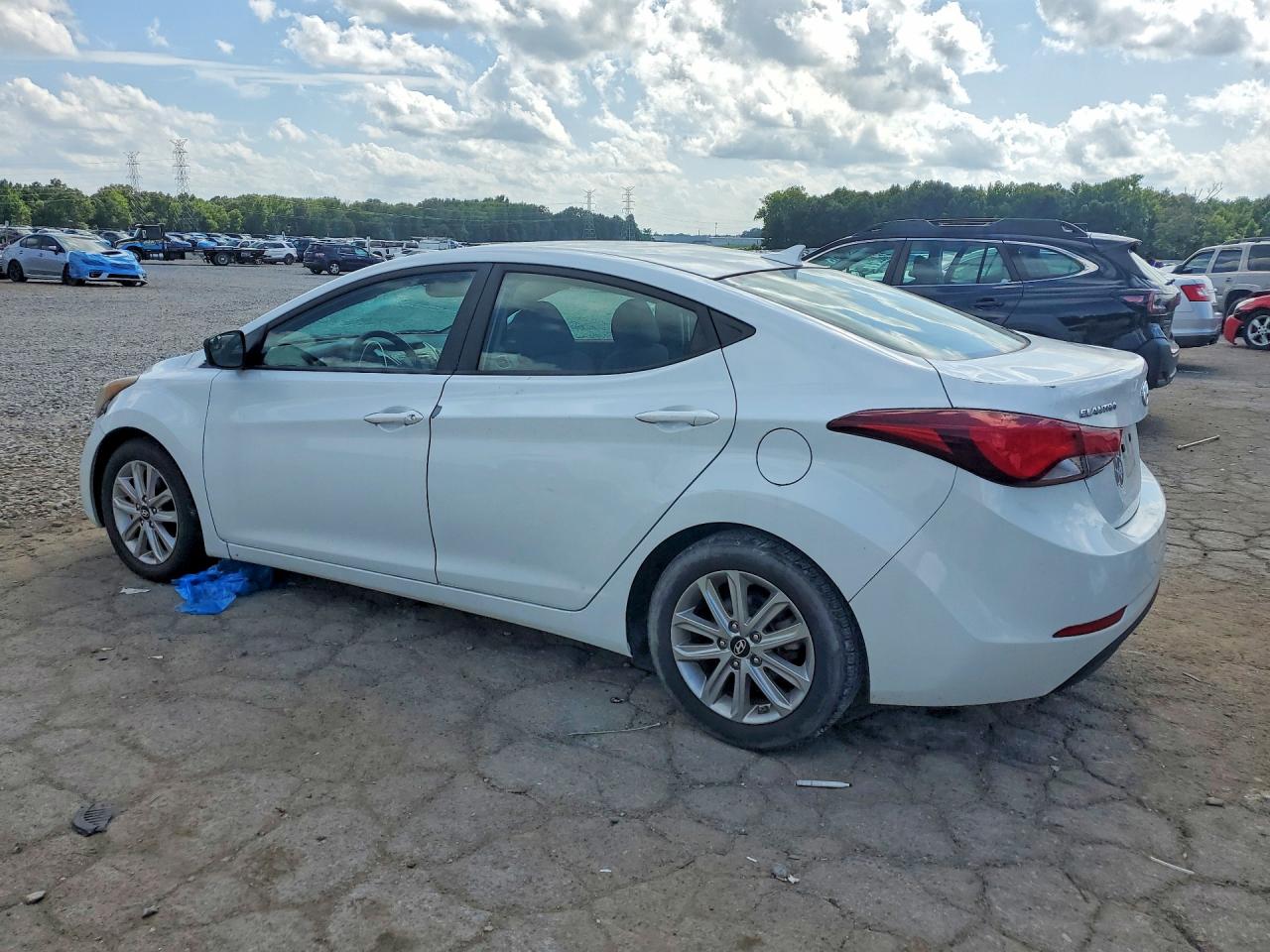 2015 HYUNDAI ELANTRA SE — снимка 2