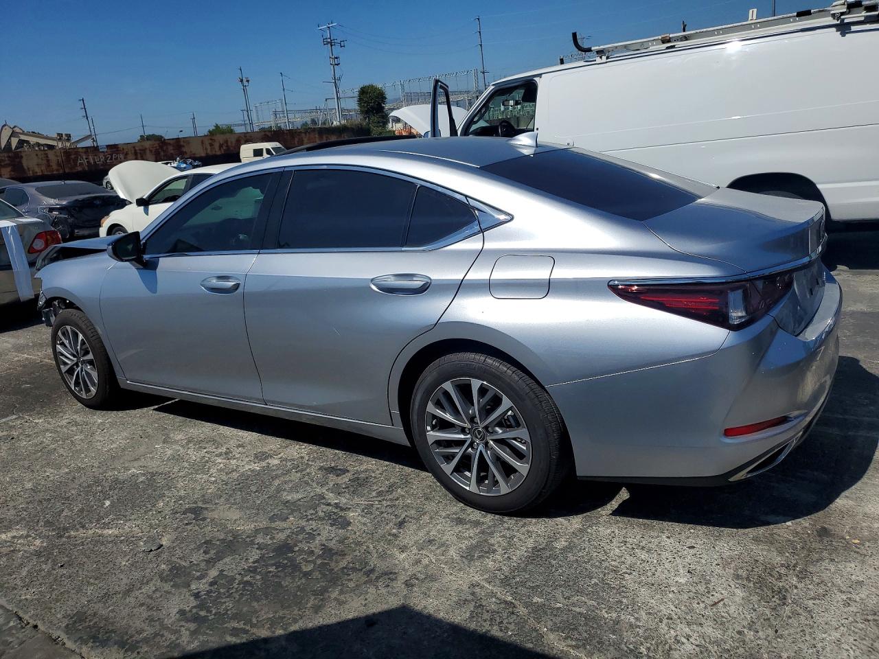 2025 LEXUS ES 350 BASE — снимка 2