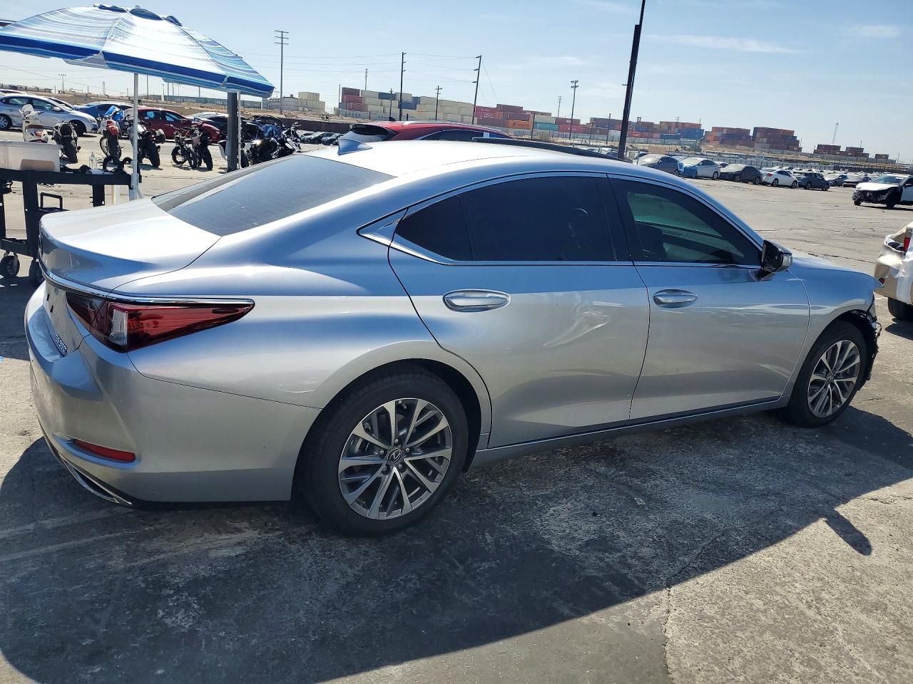 2025 LEXUS ES 350 BASE — снимка 3