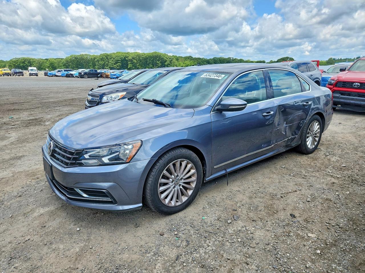 2016 VOLKSWAGEN PASSAT SE