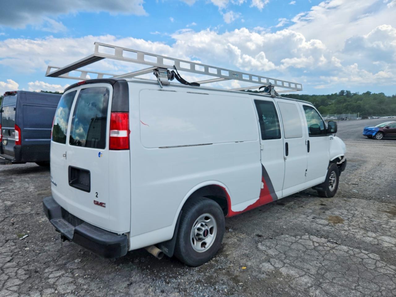 2020 GMC SAVANA G2500 — снимка 3