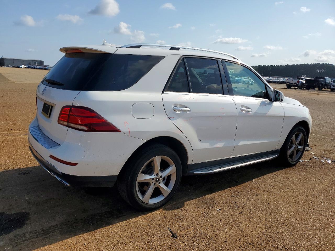 2017 MERCEDES-BENZ GLE 350 — снимка 3