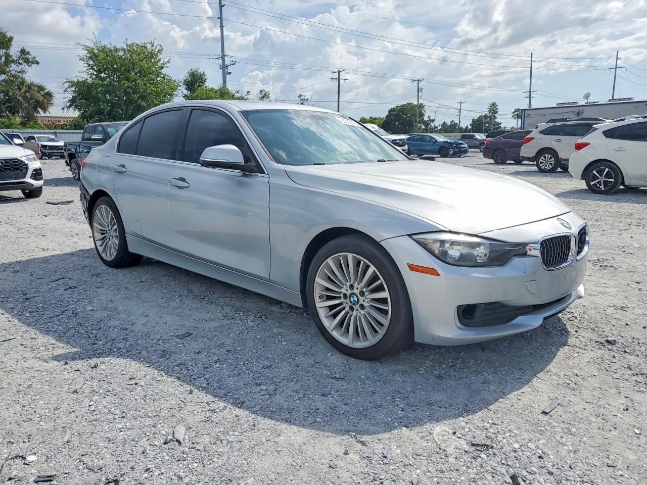 2013 BMW 328 I — снимка 4