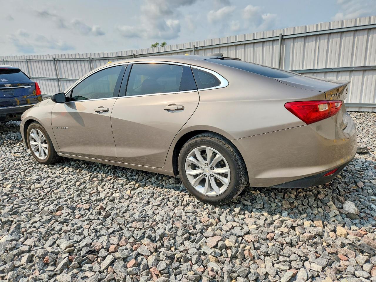 2023 CHEVROLET MALIBU LT — снимка 2