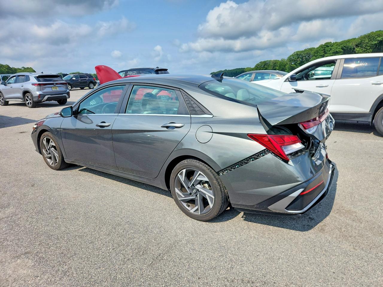 2025 HYUNDAI ELANTRA LIMITED — снимка 2
