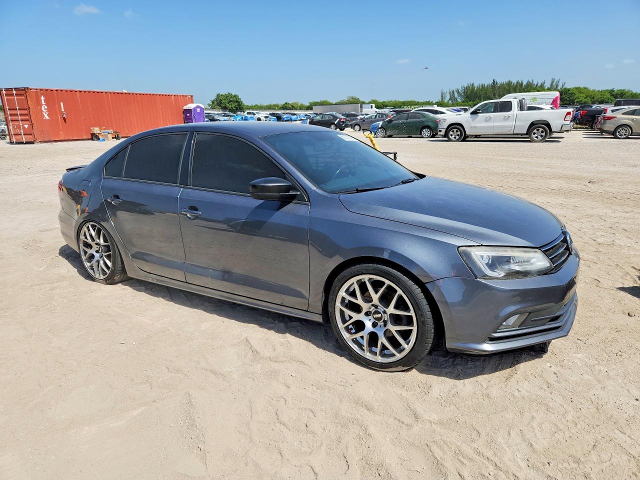 2016 VOLKSWAGEN JETTA SPORT — снимка 4