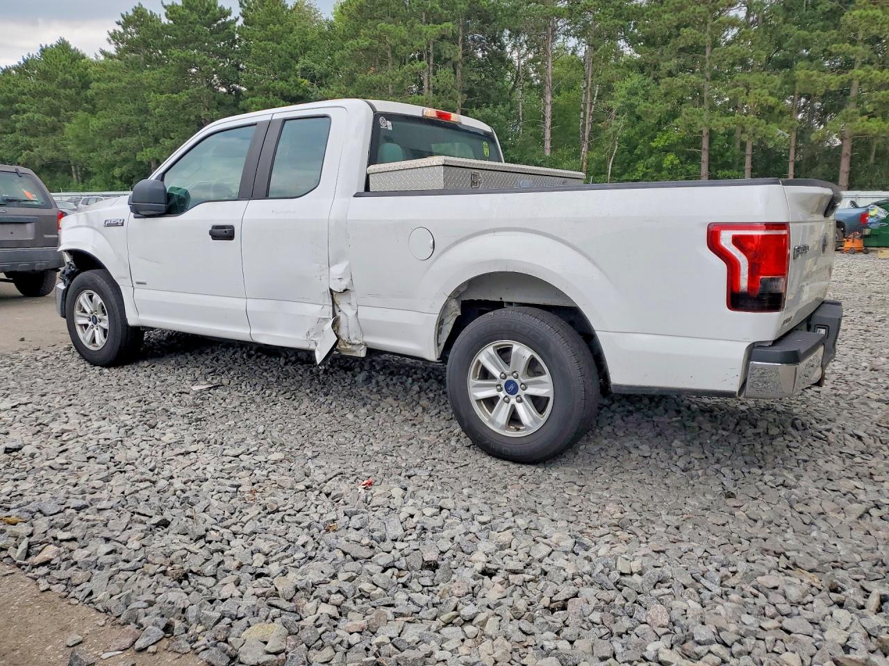 2017 FORD F150 SUPER CAB — снимка 2
