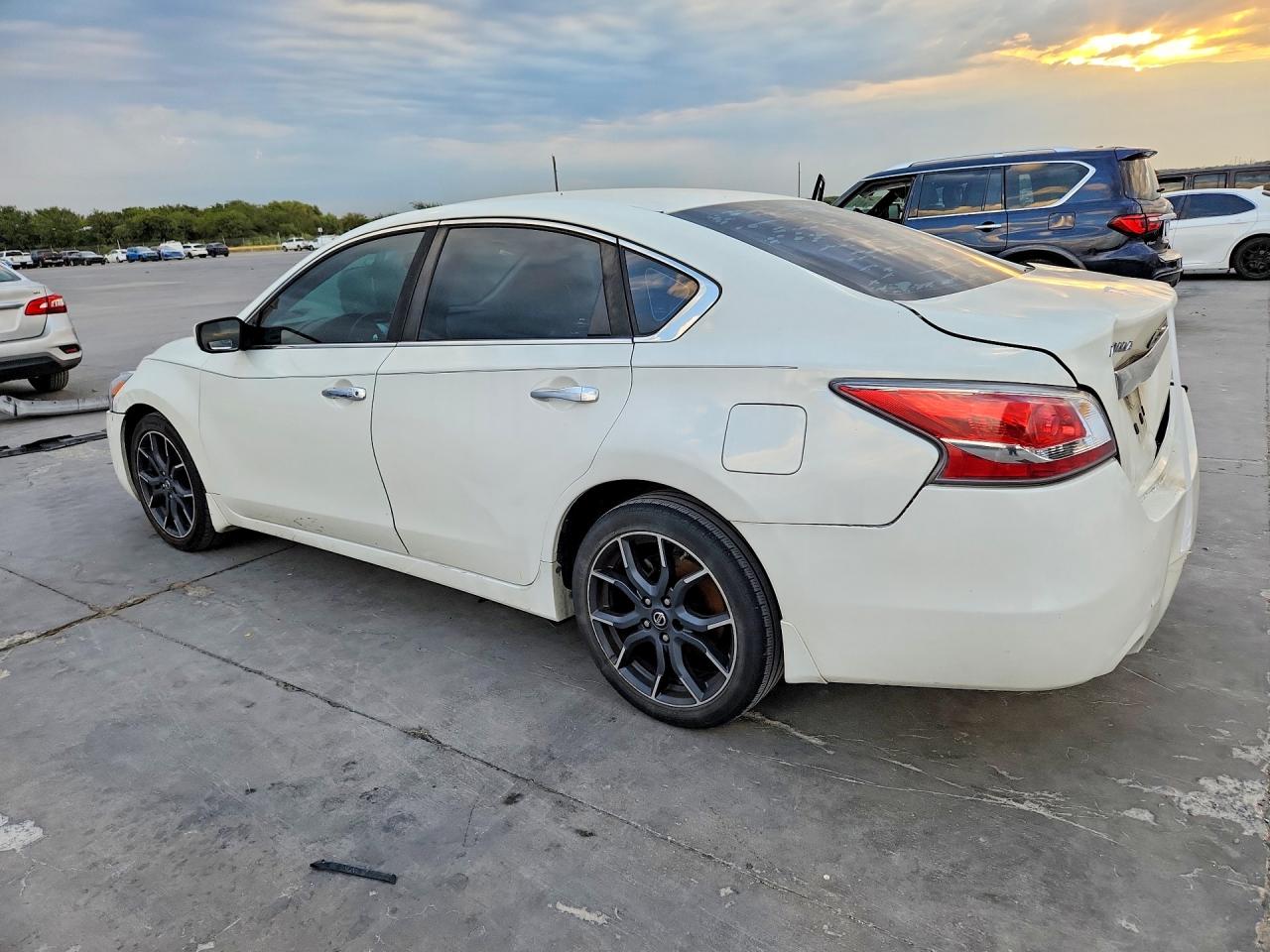 2015 NISSAN ALTIMA 2.5 S — снимка 2