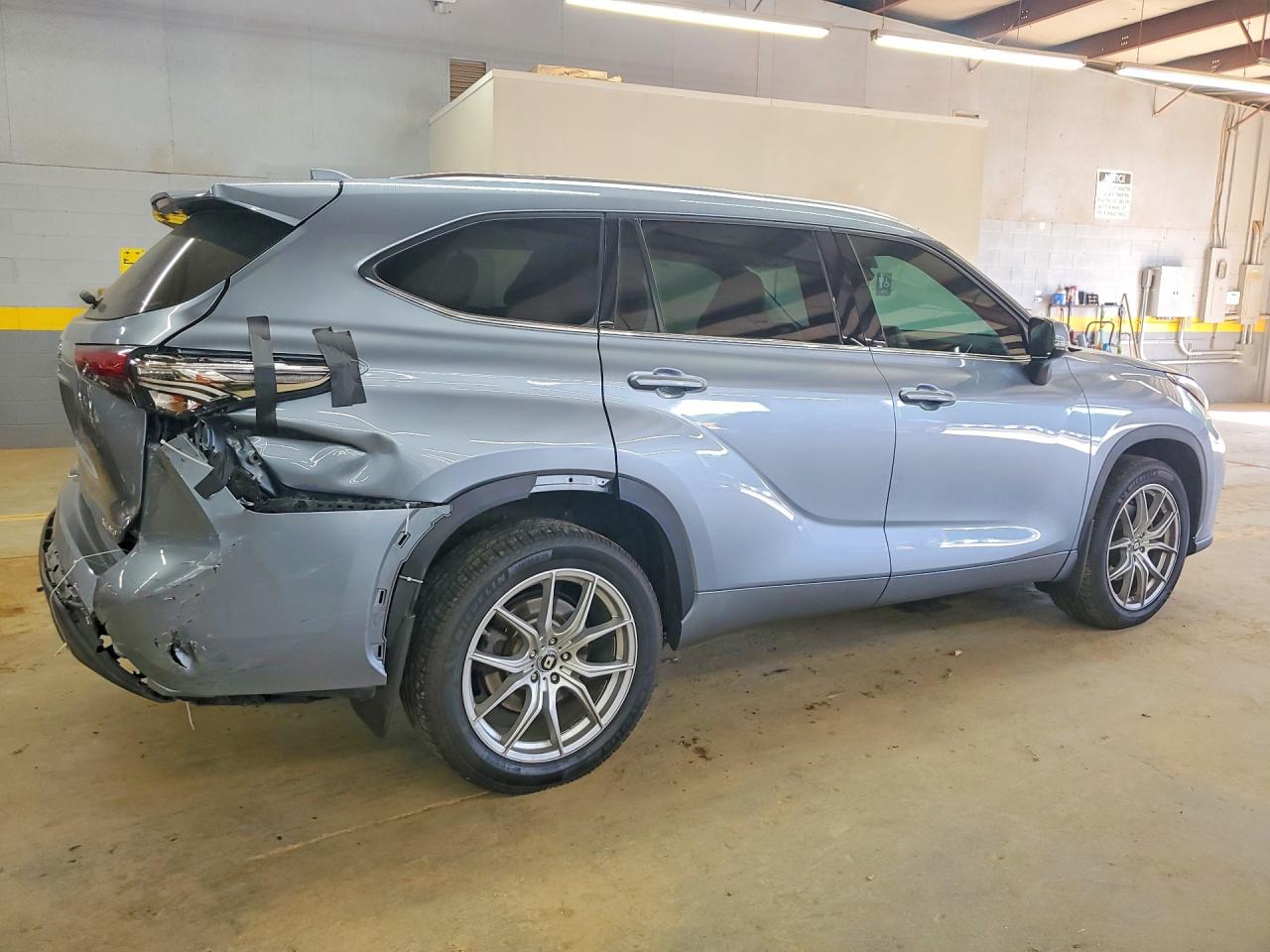 2020 TOYOTA HIGHLANDER XLE — снимка 3