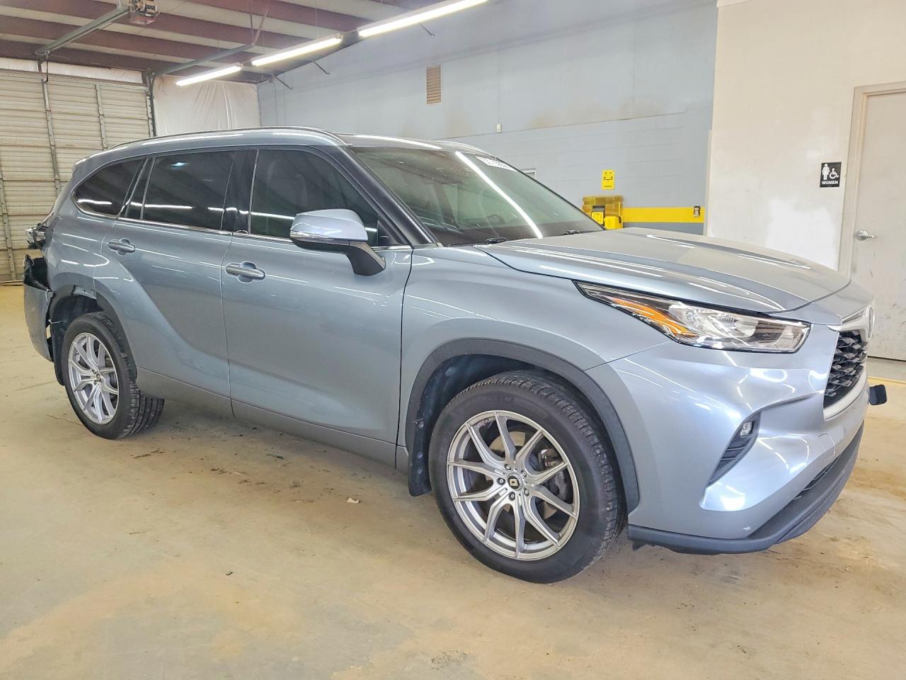2020 TOYOTA HIGHLANDER XLE — снимка 4
