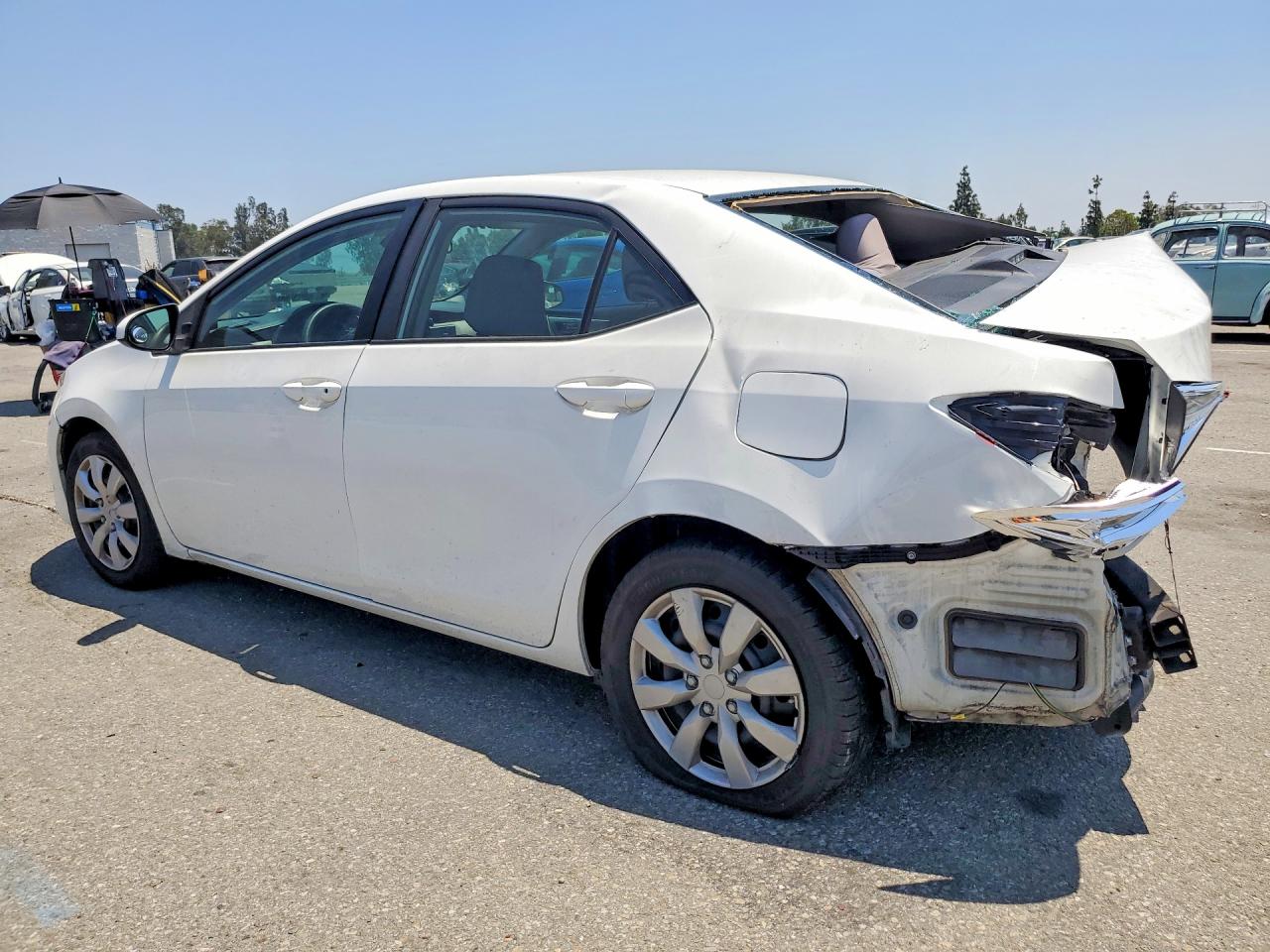 2017 TOYOTA COROLLA LE — снимка 2
