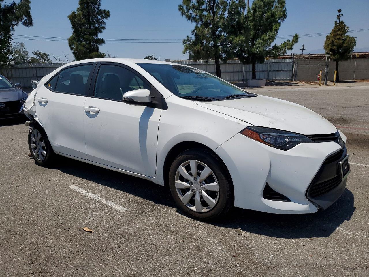 2017 TOYOTA COROLLA LE — снимка 4