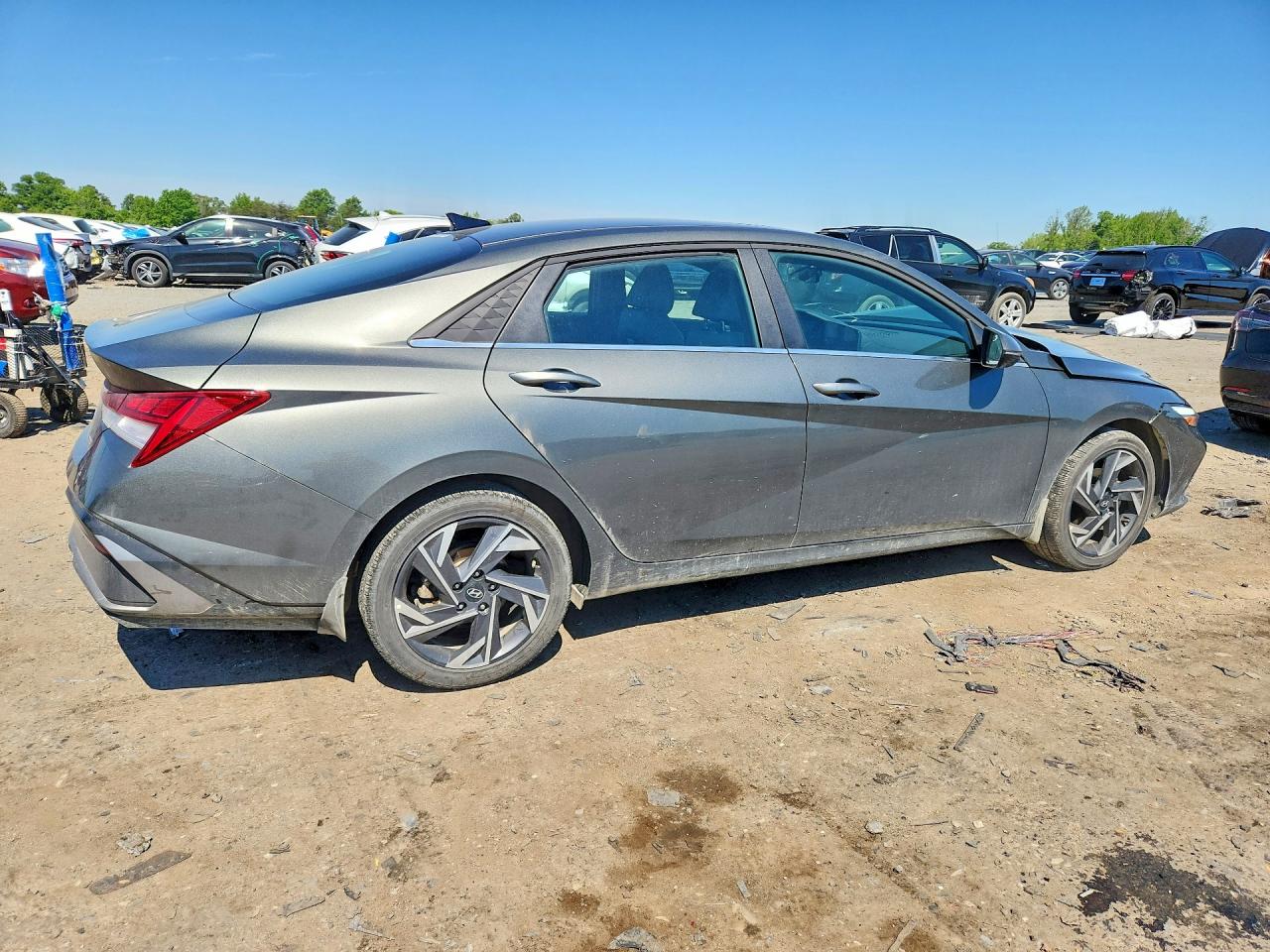 2025 HYUNDAI ELANTRA LIMITED — снимка 3