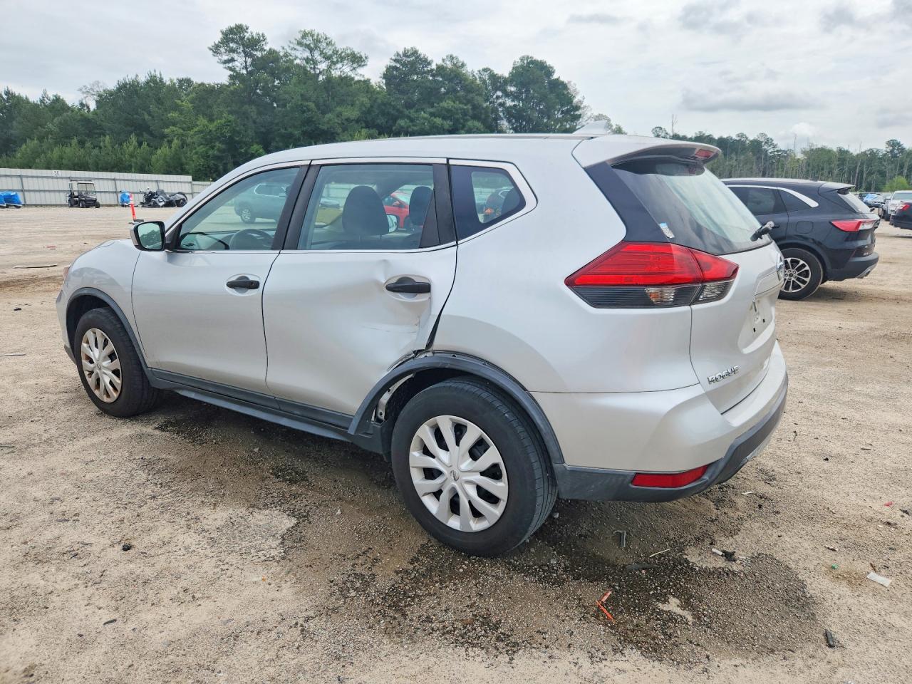 2017 NISSAN ROGUE S — снимка 2